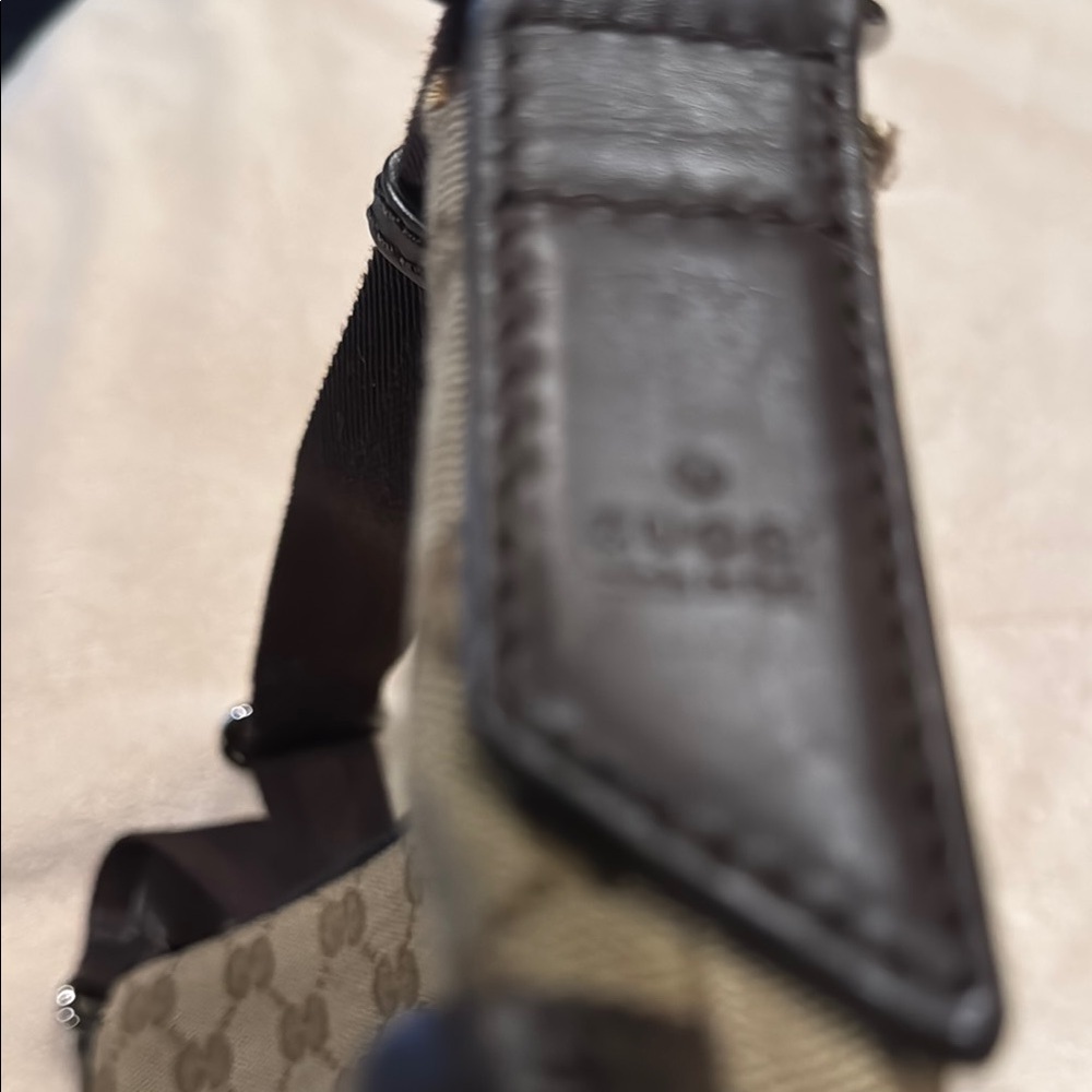 Gucci Brown Monogram Men's Bag - Picture 2 of 9